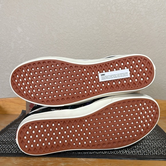 Vans Comfycush Sk8 Hi Fatal floral black men’s size 10.5 lightweight - Picture 7 of 9